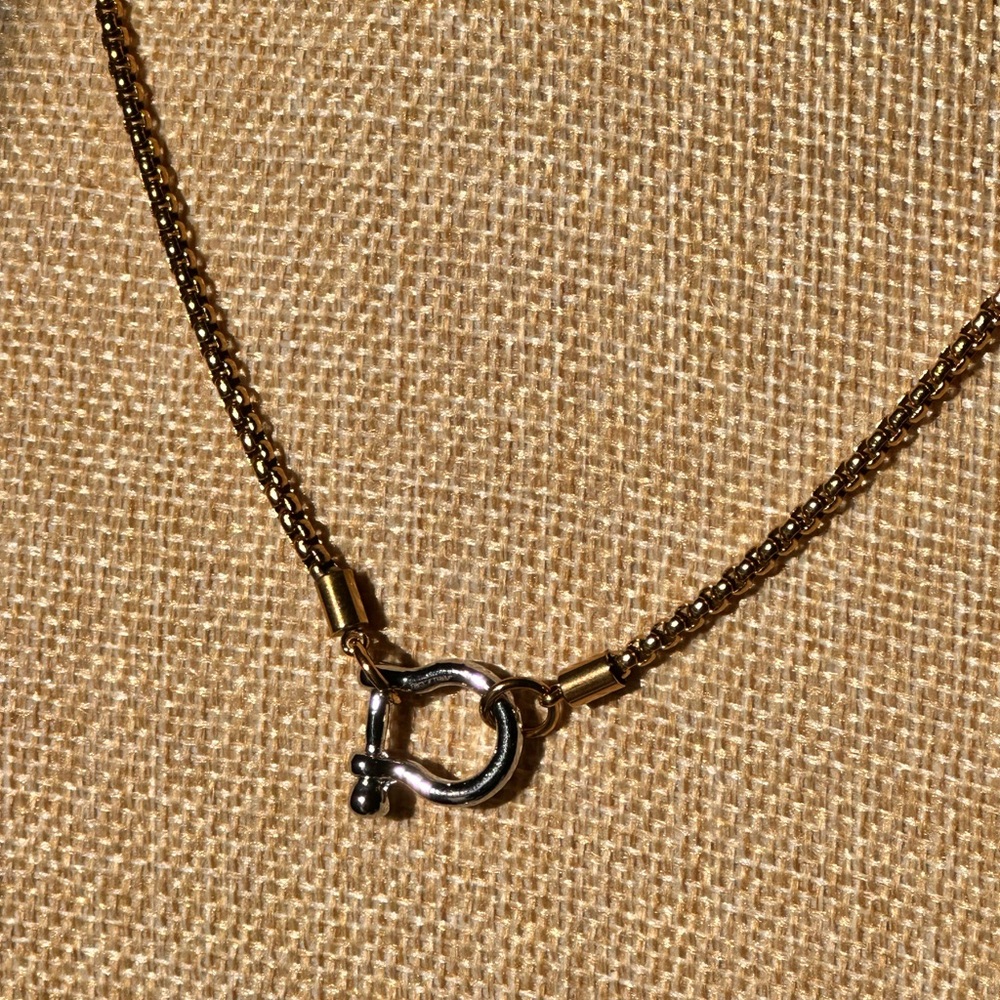 ♥️ Gold and Silver Chain Necklace - Picture 3 of 8